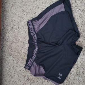 Under armour athletic shorts with pockets